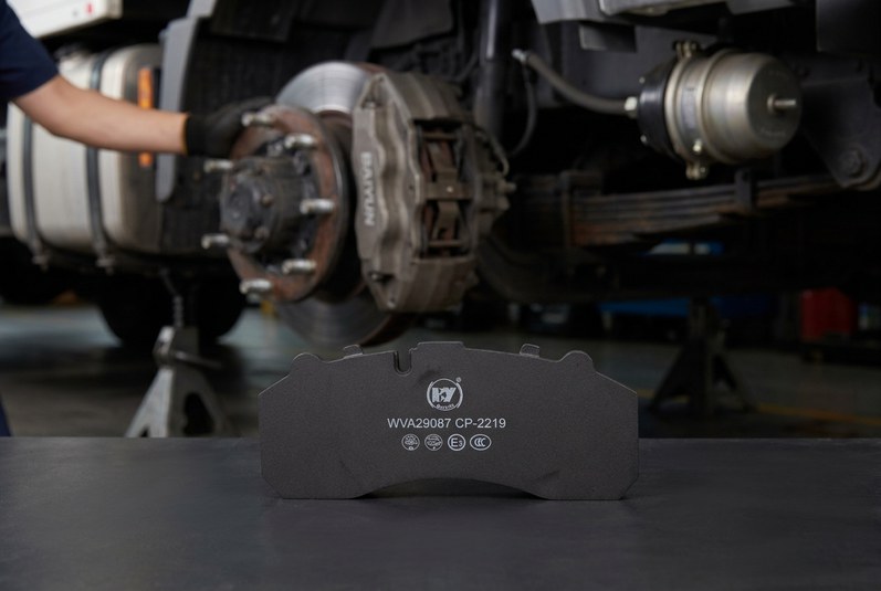 Примерка тормозных колодок для коммерческих автомобилей BAIYUN Brake для MOQ тормозных колодок из Китая